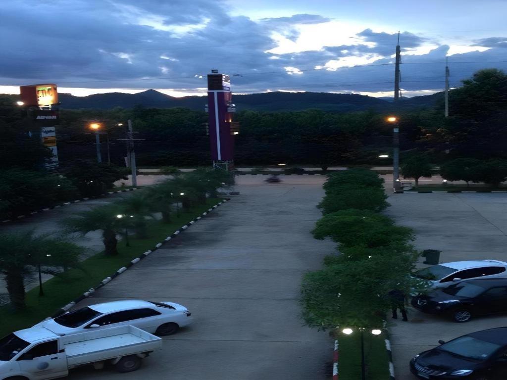 Sirimathani Hotel Loei Exteriör bild