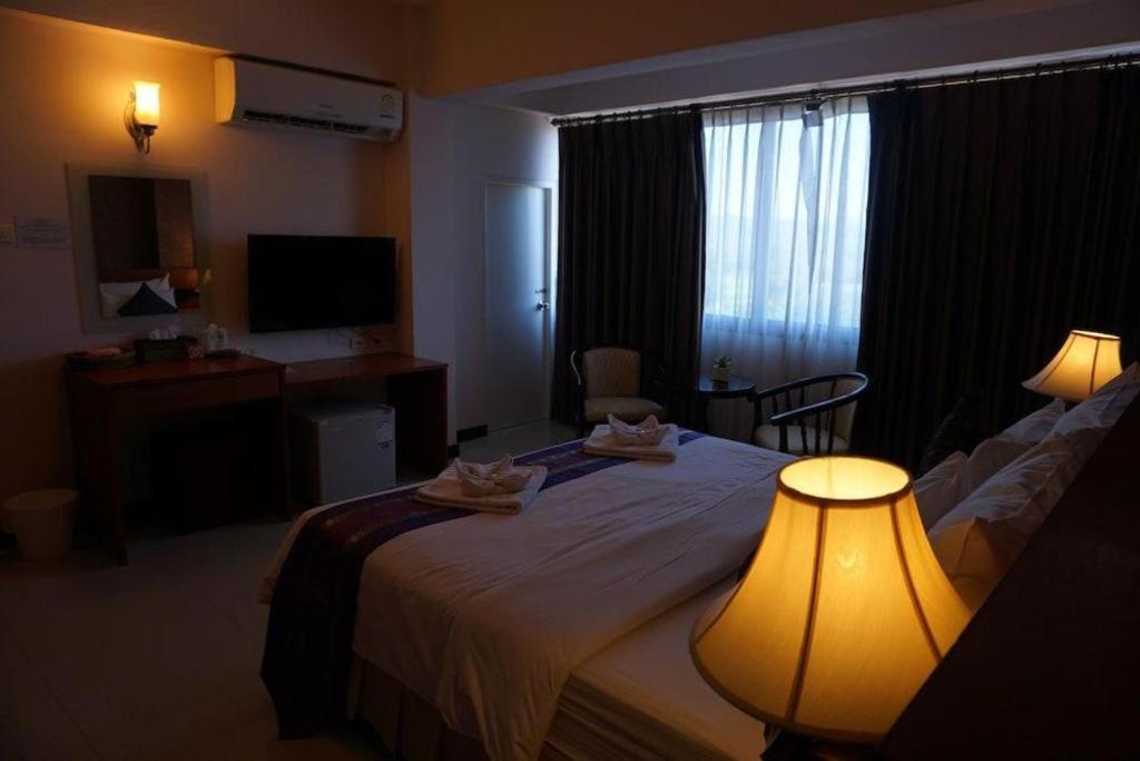 Sirimathani Hotel Loei Exteriör bild